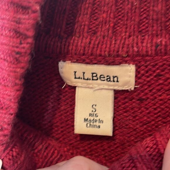 L.L.Bean Red Wool blend Mock Neck Speckled Sweater. Size Small. - Picture 5 of 10